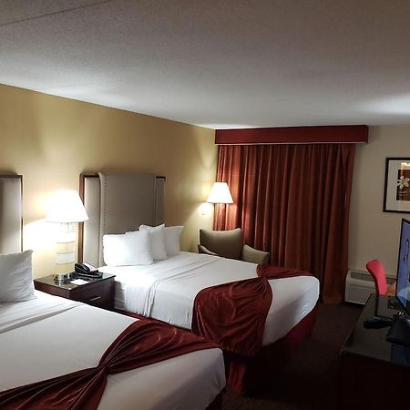 Baymont By Wyndham Southfield/Detroit Hotel ภายนอก รูปภาพ